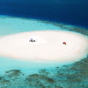 sandbank - Baros Maldives - Luxury Maldives Holidays