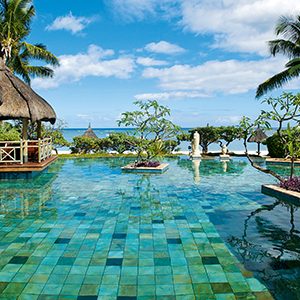 La Pirogue Luxury Mauritius Holiday Packages Pool Bar