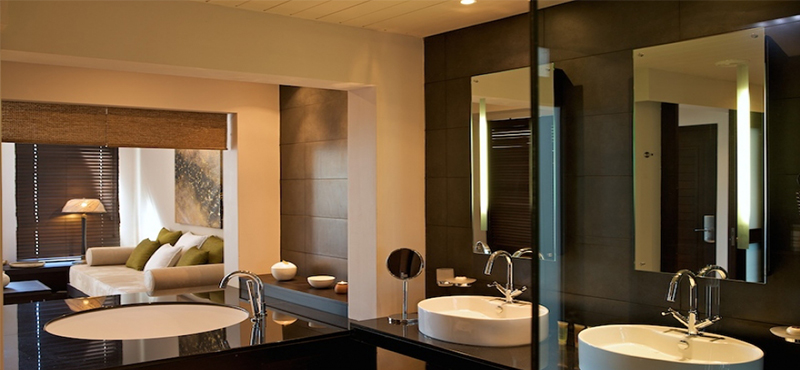 Le Cardinal Exclusive Resort - Luxury Mauritius Holiday Packages - bathroom1