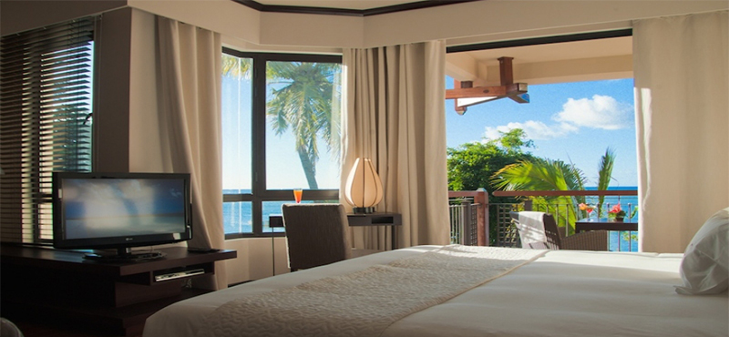 Le Cardinal Exclusive Resort - Luxury Mauritius Holiday Packages - bed with view