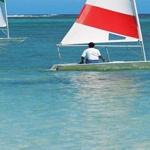 Le Cardinal Exclusive Resort - Luxury Mauritius Holiday Packages - sailing