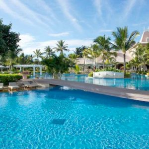 Luxury Mauritius Holiday Packages Sugar Beach Mauritius Main Pool1