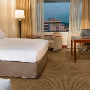 1 king bed 2 - Hilton Colon Guayaquil - Luxury Ecuador Holidays