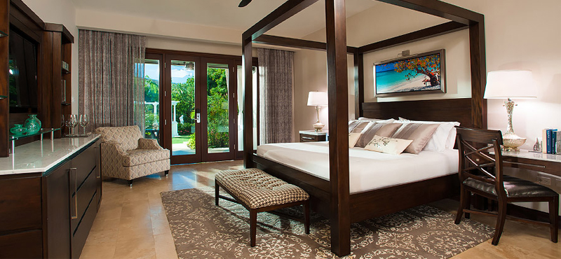 Romeo & Juliet Walkout Butler Suite With Patio Tranquility Soaking Tub Sandals Royal Caribbean Luxury Jamaica holiday packages