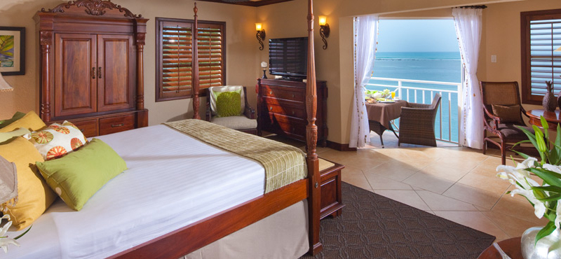 Kensington Cove holiday Beachfront Club Level Room Sandals Royal Caribbean Luxury Jamaica Holidays