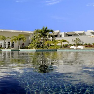 Radisson Blu Azuri Resort and Spa - Luxury Mauritius Holiday Packages - Pool