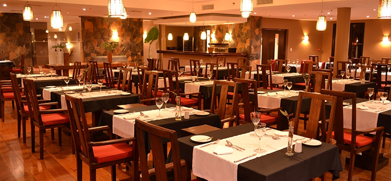 Restaurant Naipi - loi suites iguazu hotel - luxury argentina holidays