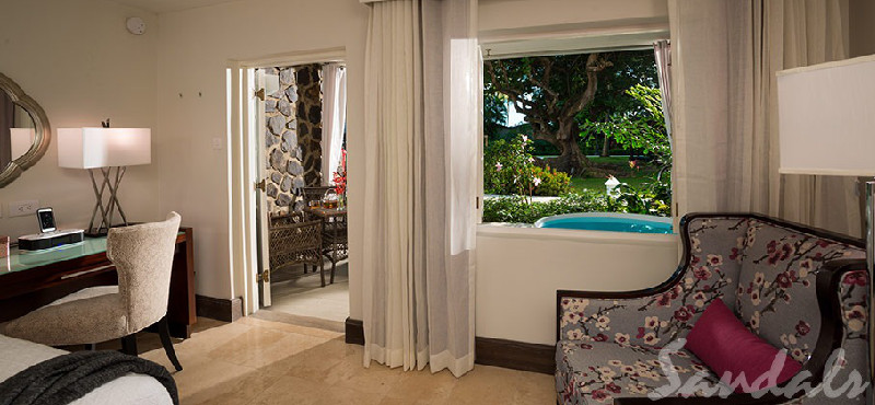 St Lucia Holiday Packages Sandals Halcyon Beach Grand Luxe Club Level Walkout Room W Patio Tranquility Soaking Tub2
