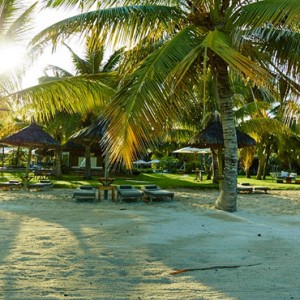 beach 2 - lux le morne mauritius - luxury mauritius holiday packages