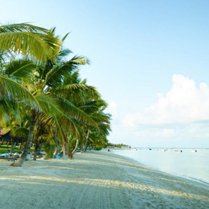 beach 4 - lux le morne mauritius - luxury mauritius holiday packages