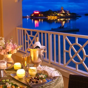 beachfront grande luxe - Sandals Royal Caribbean - Luxury Jamaica holidays