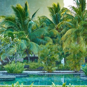 pool 2 - lux le morne mauritius - luxury mauritius holiday packages