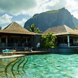 pool 3 - lux le morne mauritius - luxury mauritius holiday packages