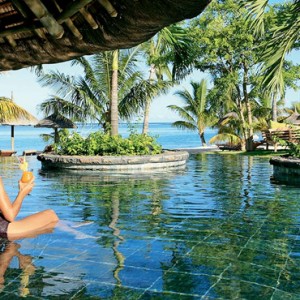 pool 5 - lux le morne mauritius - luxury mauritius holiday packages