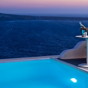 pool - Charisma Suites Santorini - Luxury Greece Holidays
