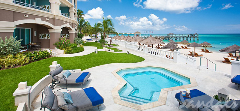 luxury Bahamas holiday Packages Sandals Royal Bahamian Balmoral Beachfront Walkout Butler Suite 4