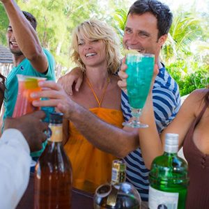 luxury Bahamas holidays Packages Sandals Royal Bahamian Bar