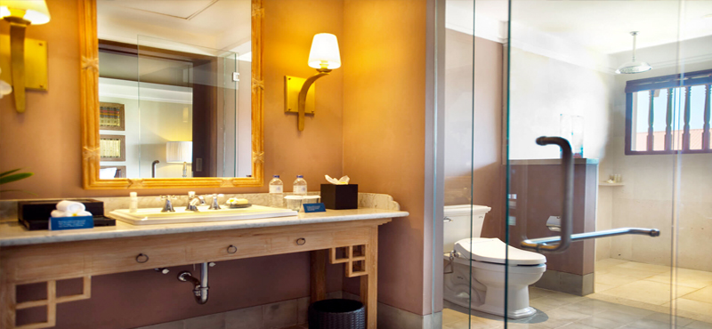 Luxury Bali Holiday Packages Sudamala Suites & Villas Deluxe Suite Bathroom1