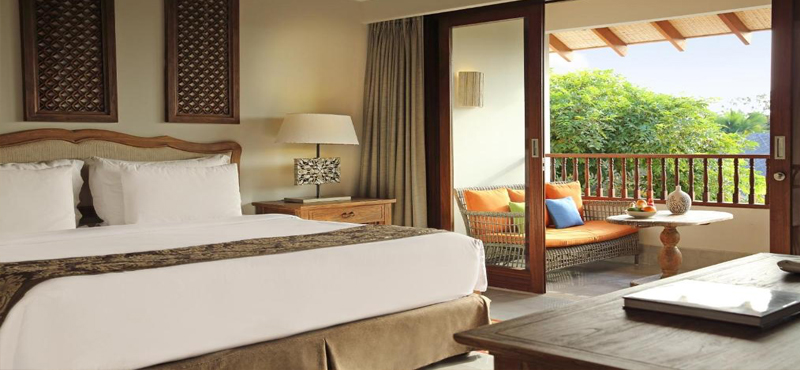 Luxury Bali Holiday Packages Sudamala Suites & Villas Deluxe Suite Bedroom4