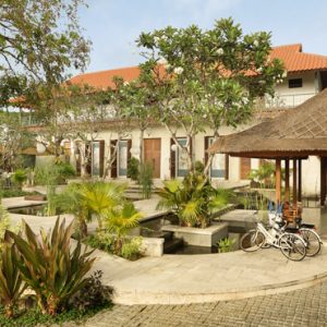 Luxury Bali Holiday Packages Sudamala Suites & Villas Hotel Exterior Garden Area