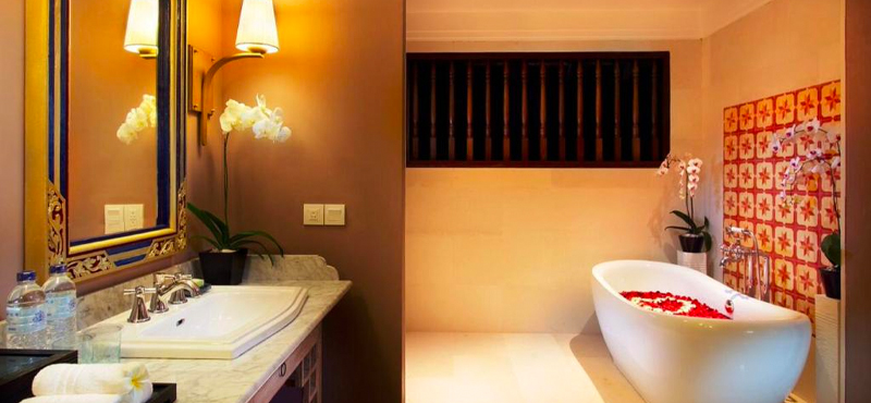 Luxury Bali Holiday Packages Sudamala Suites & Villas Studio Suite Bathroom