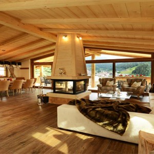 Pine Lodge Dolomites - Luxury Italy Holiday Packages - lobby