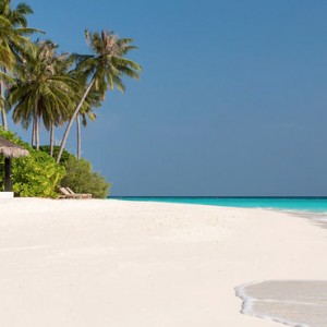 beach - the sun siyam iru fushi - luxury maldives holidays