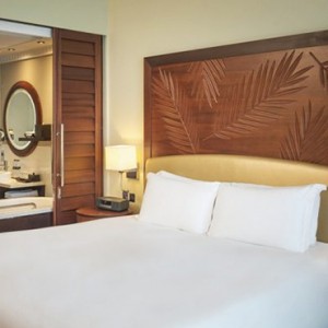 luxury club 2 - sofitel dubai jumeirah beach - luxury dubai holidays