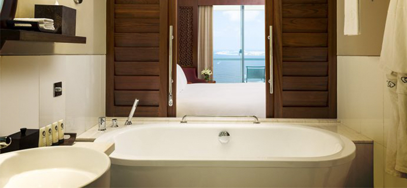 luxury club 3 - sofitel dubai jumeirah beach - luxury dubai holidays