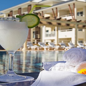 Melia Marina Varadero - Cuba Honeymoon packages - las velas bar