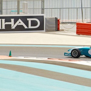 yas circuit 2 - yas viceroy abu dhabi - luxury abu dhabi holidays