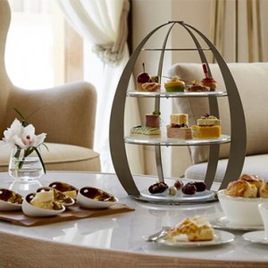 Al Mandhar Lounge - Jumeirah Al Naseem - Luxury Dubai Hotels