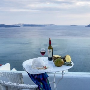 Junior Suite 2 - la perla villas santorini - luxury santorini holiday packages