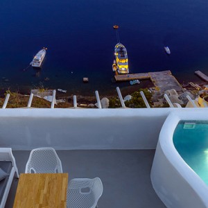 Senior Suite 3 - la perla villas santorini - luxury santorini holiday packages