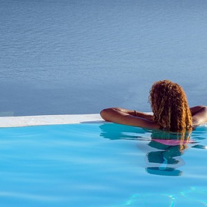 pool 2 - la perla villas santorini - luxury santorini holiday packages