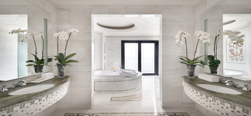 Palazzo Versace - Luxury Dubai Holiday packages - Signature Suites bathroom