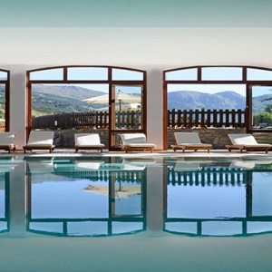 Pragelato Vialetta - Luxury Italy Holiday Packages - Interior pool
