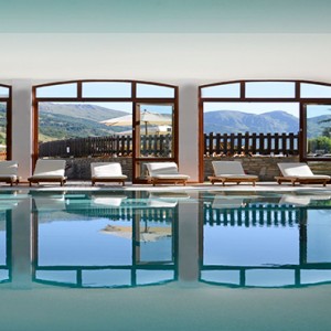 Pragelato Vialetta - Luxury Italy Holiday Packages - Interior pool