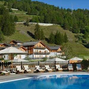 Pragelato Vialetta - Luxury Italy Holiday Packages - Pool