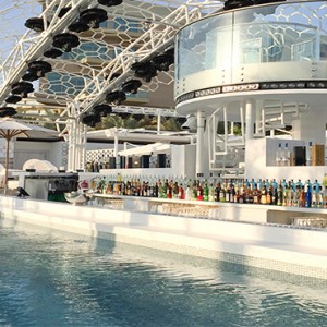 Rixos The Palm Dubai - Luxury Dubai holiday Packages - pool bar