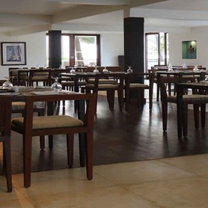 AVANI Kalutara Resort - Luxury Sri Lanka Holiday Packages - Moya Restaurant