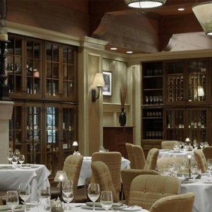 dining 3 - fairmont chateau whistler - luxury canada holiday packages