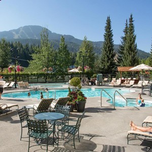 outdoor pool - fairmont chateau whistler - luxury canada holiday packages