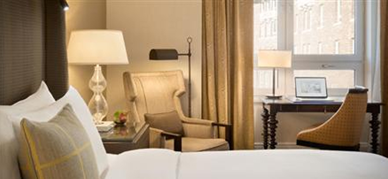 Deluxe Room - Fairmont Banff Springs - luxury Canada Holiday Packages