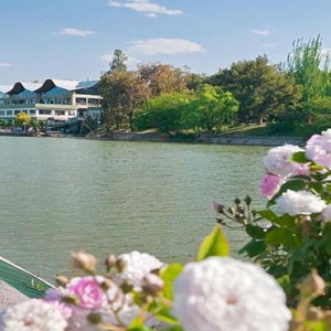 Sheraton Mendoza Hotel - Luxury Argentina Holiday packages - San Martin Lakes