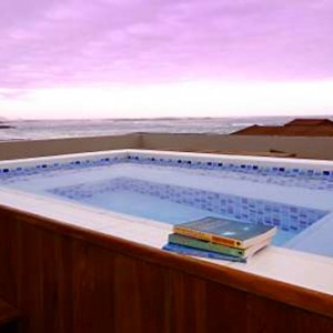 pool 4 - iguana crossing boutique hotel - ecuador and galapagos luxury holidays