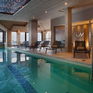 indoor pool 2 - Koh i Nor Hotel - luxury canada holiday packages