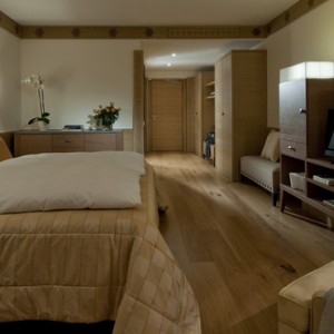 Deluxe Room - grand hotel savoia - luxury italy holiday packages