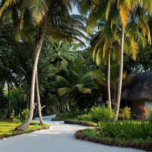 Furaveri Island Resort - Luxury Maldives Holiday Packages - Garden area