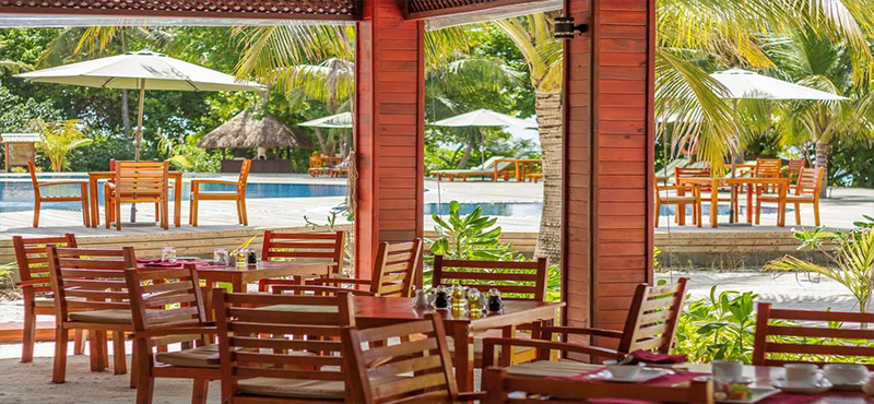 Furaveri Island Resort - Luxury Maldives Holiday Packages - Jaafaeiy Restaurant